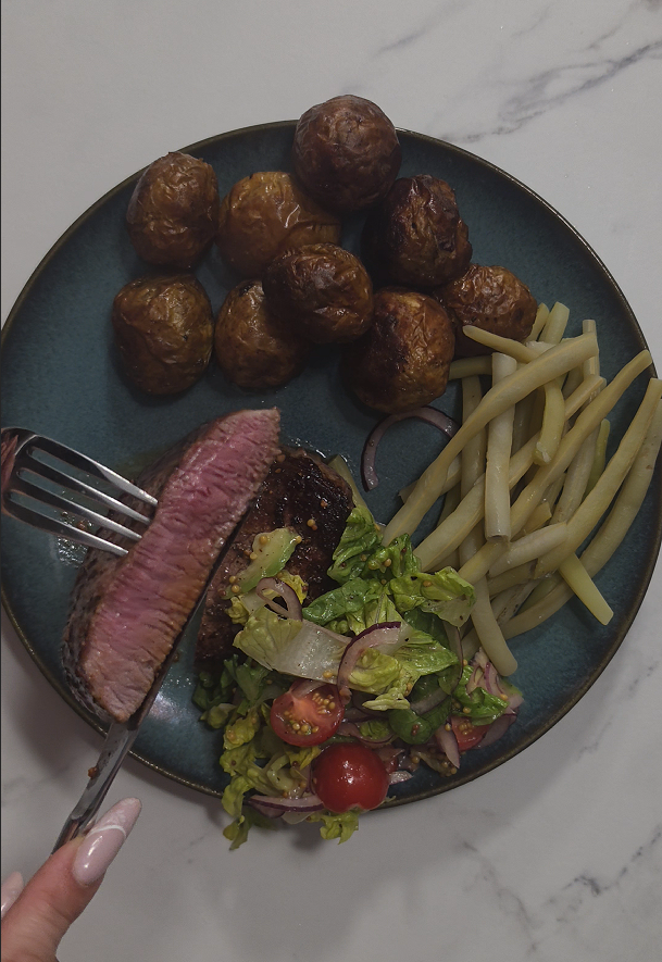 Perfect Pan-Seared Steak with Crispy Potatoes & Yellow Wax Beans