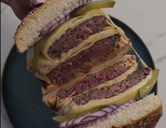 Double Star Burger with Melted Cheese & Thousand Island Sauce