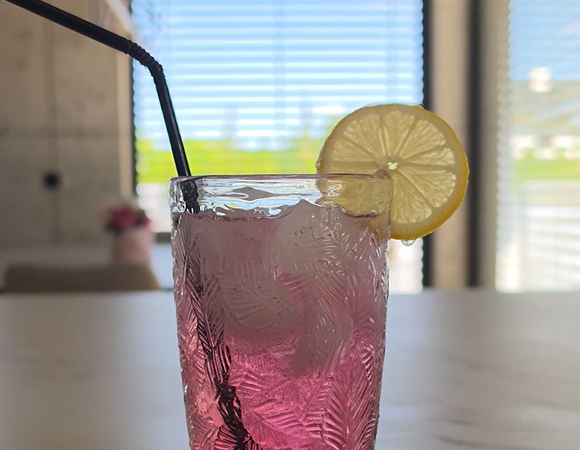 3-Minute Raspberry Lemon Sparkling Drink